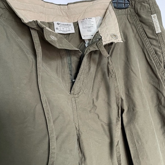 Columbia/ Women's Olive Green Drawstring Capris Crop Pants - Picture 10 of 13